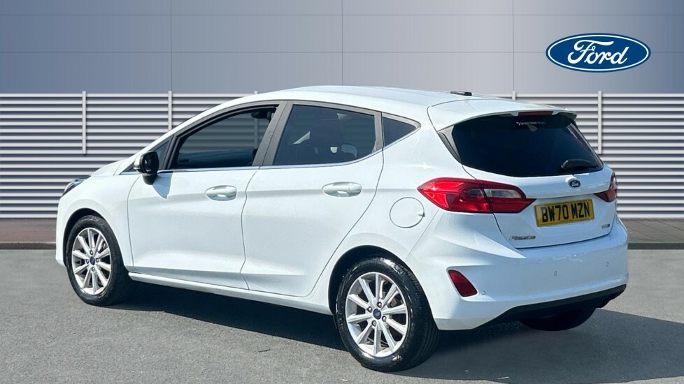 Ford Fiesta Titanium White #2