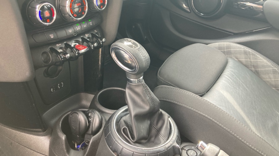 Mini Hatch 1.5 One D Euro 6 Ss White #13