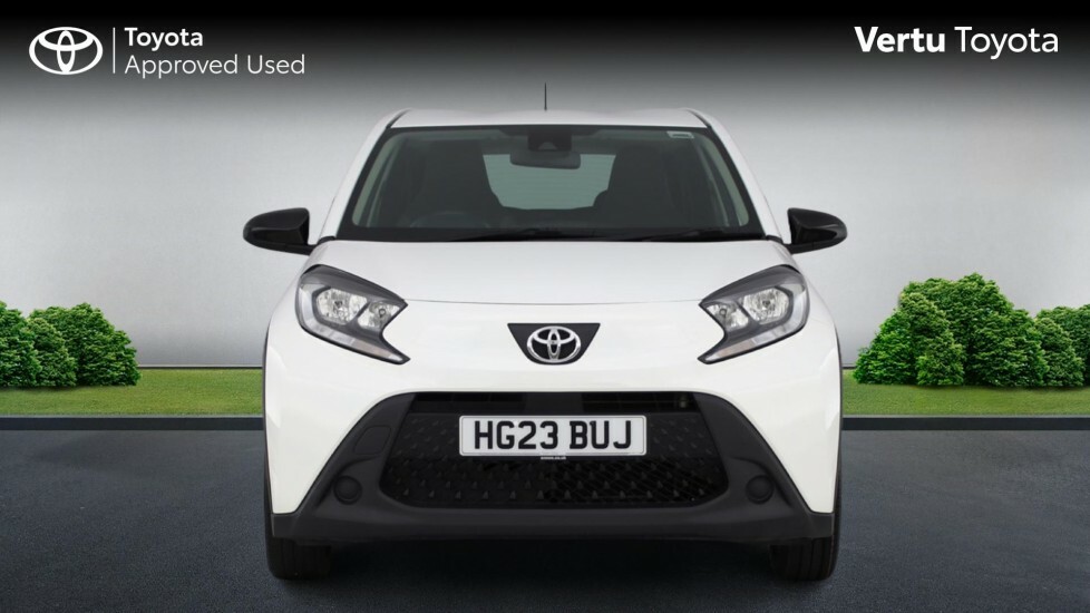 Toyota Aygo X Pure Black #22
