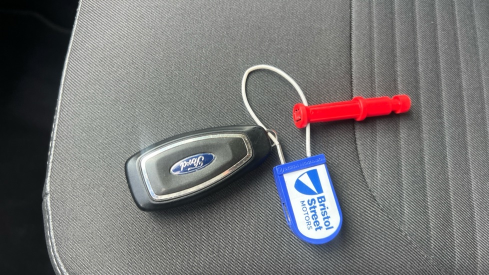 Ford Kuga Kuga St-line Silver #20