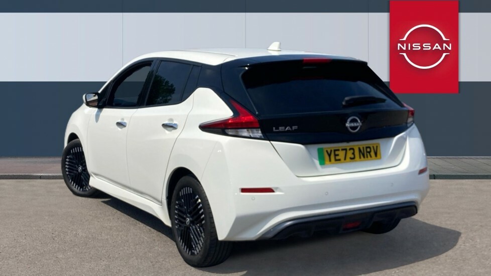 Nissan Leaf Shiro White #2