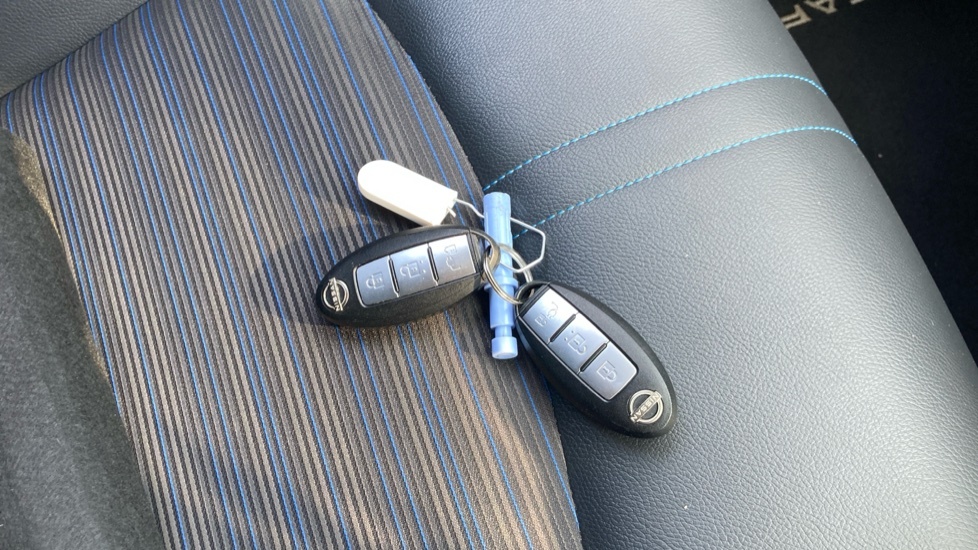 Nissan Leaf Leaf N-connecta Blue #20
