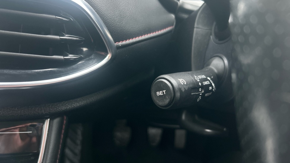 MG HS 1.5 Excite Dct 160 Bhp Black #27