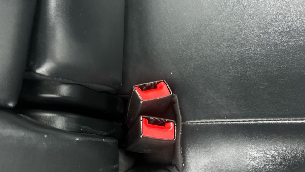 MG HS 1.5 Excite Dct 160 Bhp Black #16