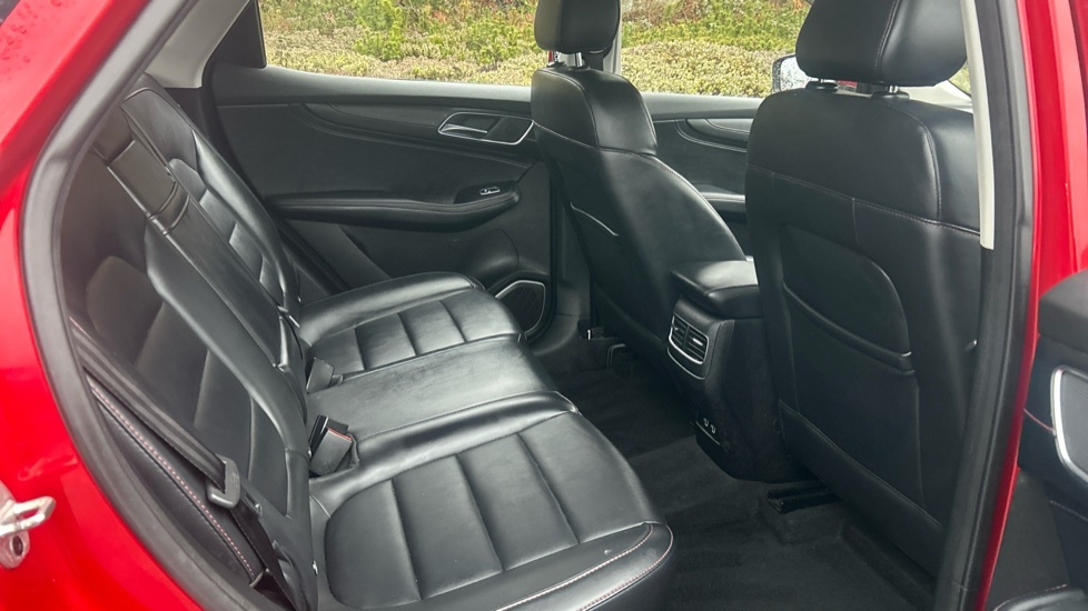 MG HS 1.5 Excite Dct 160 Bhp Black #15