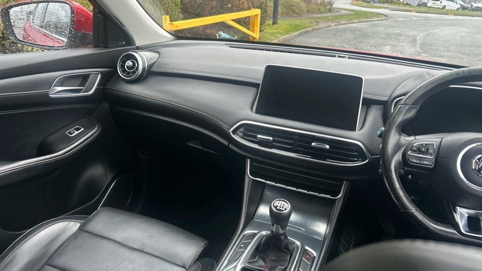 MG HS 1.5 Excite Dct 160 Bhp Black #13