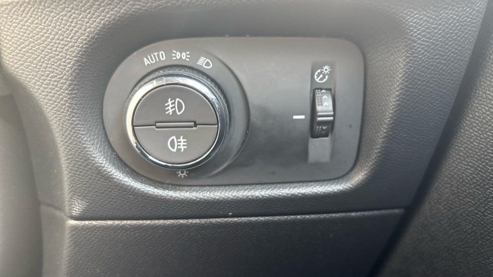 Vauxhall Mokka Ultimate Grey #37