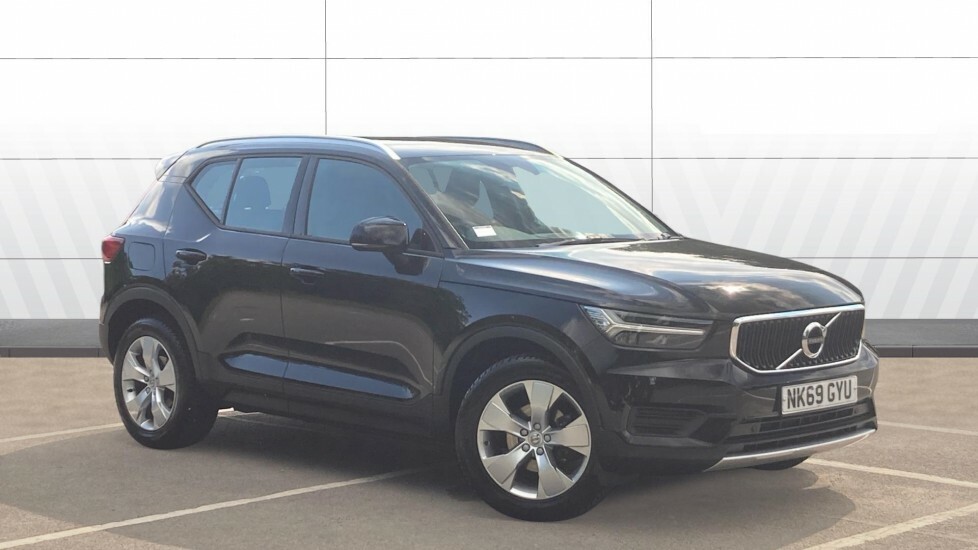 Volvo XC40 Momentum Black