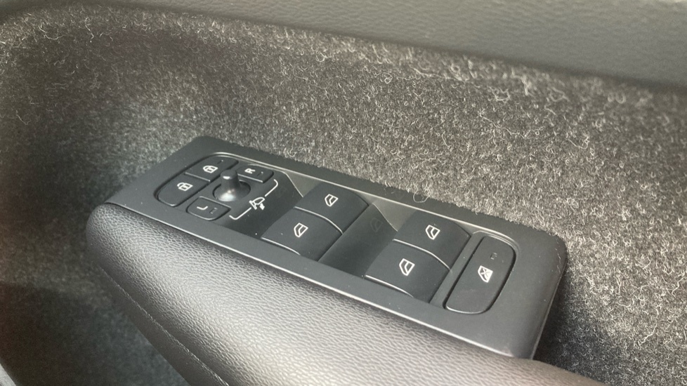 Volvo XC40  Black #25