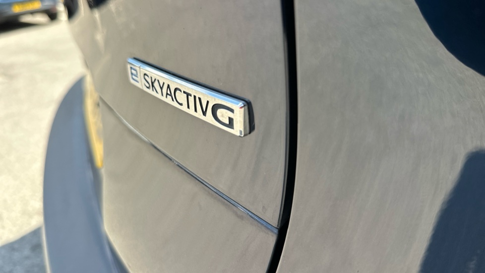 Mazda CX-30 Se-l White #39