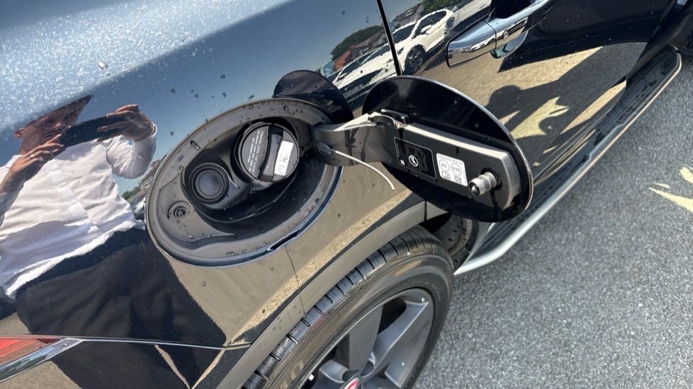 Jaguar E-Pace 2019 2.0 D180 R-dynamic Suv Awd Blue #36