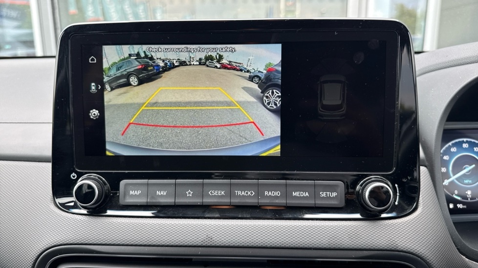 Hyundai Kona Hatchback White #15