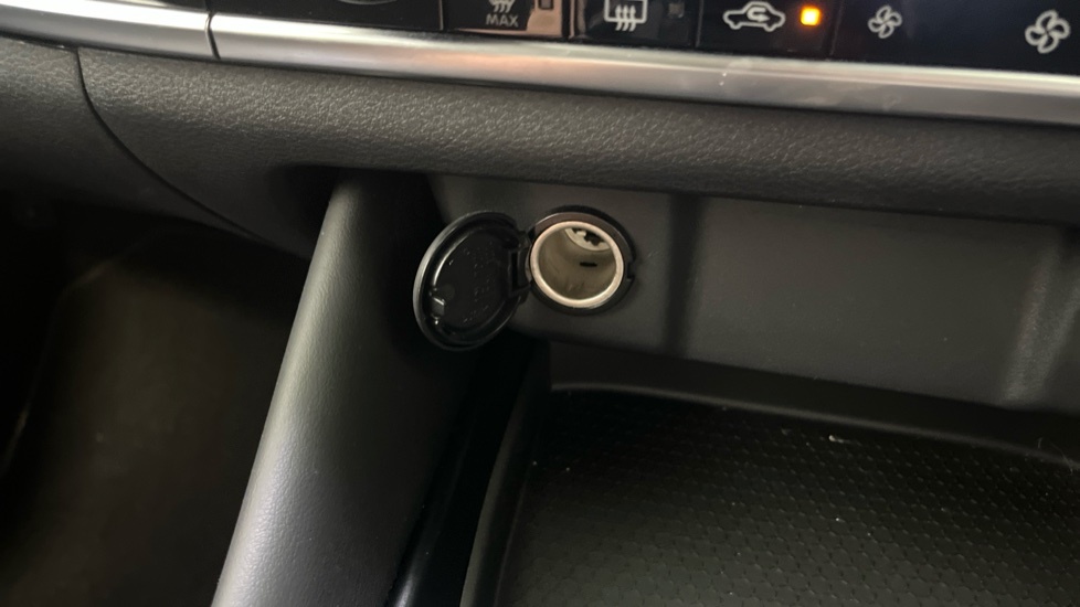 Nissan Qashqai 1.3 Dig-t Mh 158 N-connecta Xtronic Blue #31