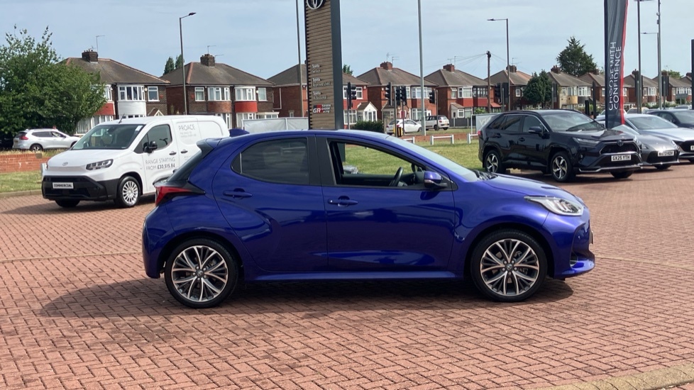 Toyota Yaris Excel White #23