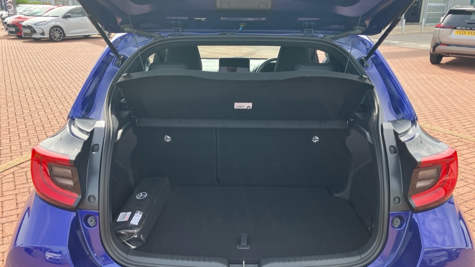 Toyota Yaris Excel White #13