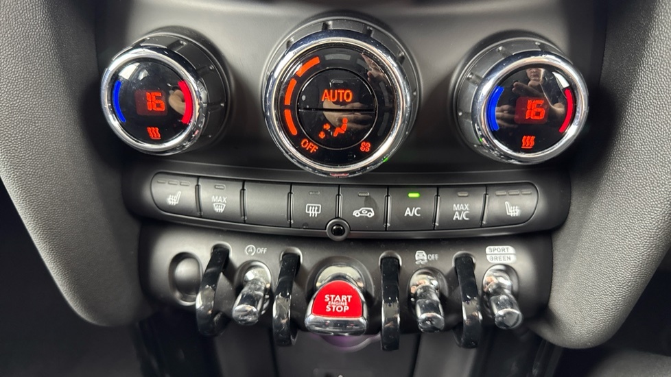 Mini Hatch 2.0 John Cooper Works Black #46
