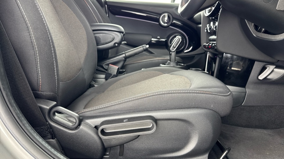 Mini Hatch 2.0 John Cooper Works Black #41