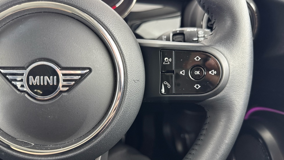 Mini Hatch 2.0 John Cooper Works Black #18