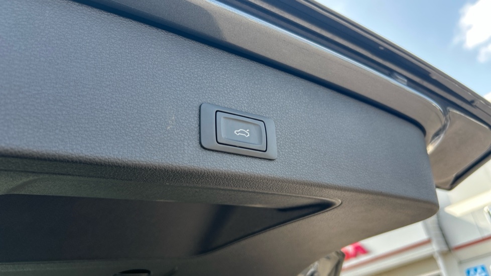Audi Q2 1.5L S Line Black #44