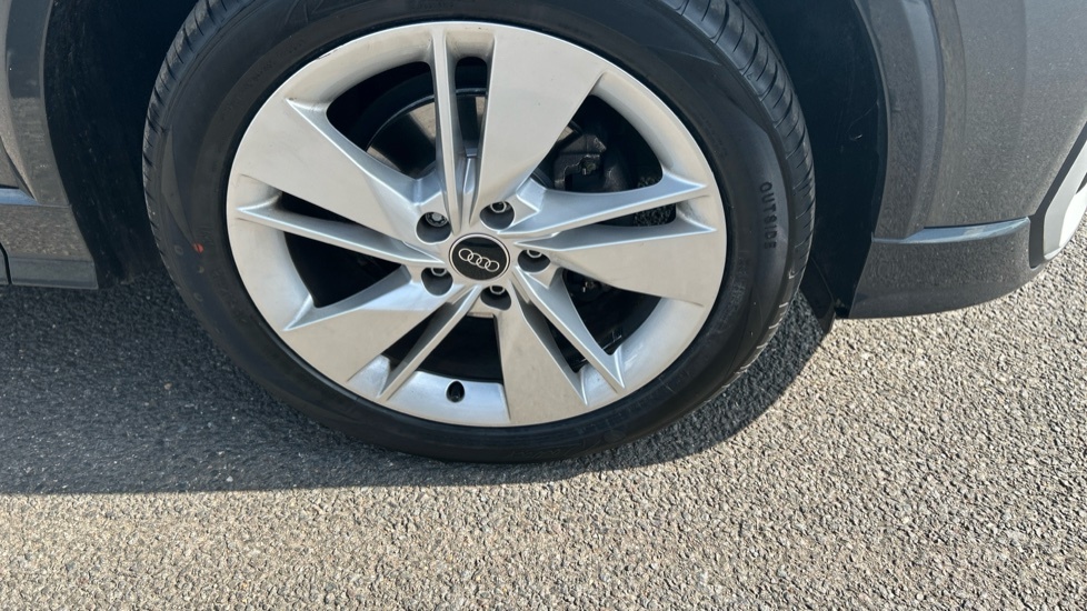 Audi Q2 1.5L S Line Black #39