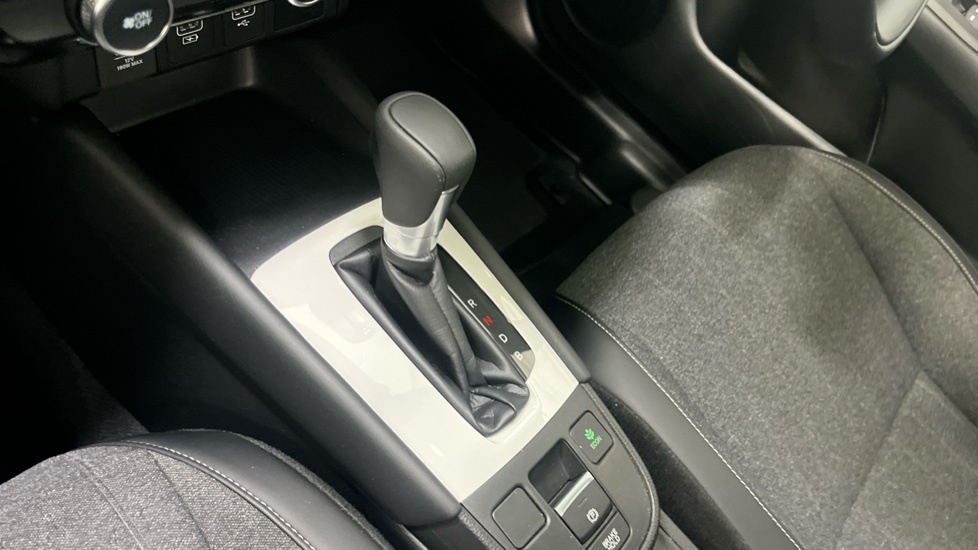 Honda Jazz I-mmd Advance Black #13