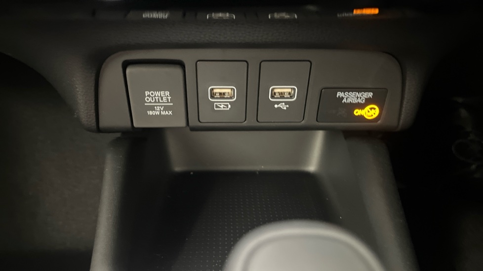 Honda Jazz I-mmd Advance Black #32