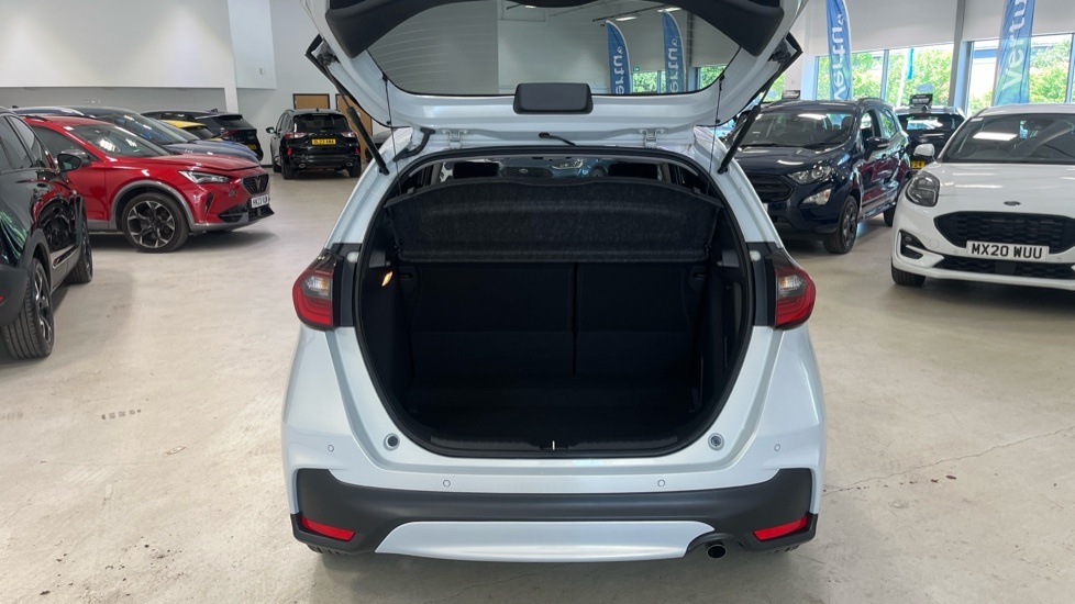 Honda Jazz Advance White #4