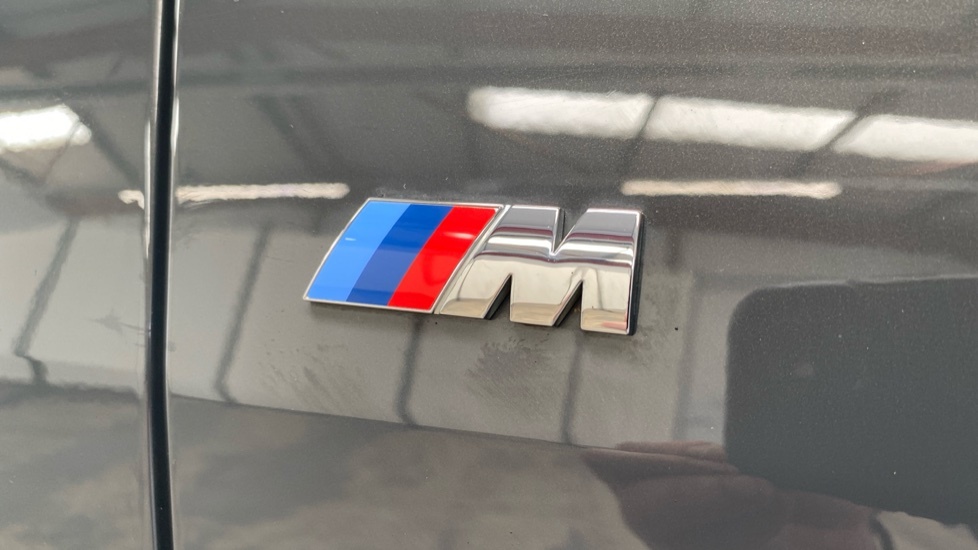 BMW i4 Hatchback White #34