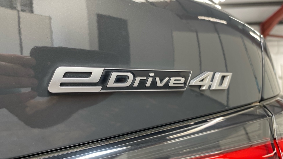 BMW i4 Hatchback White #87