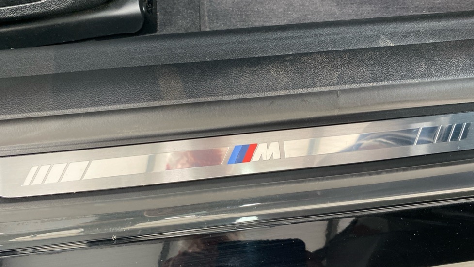 BMW i4 Hatchback White #59