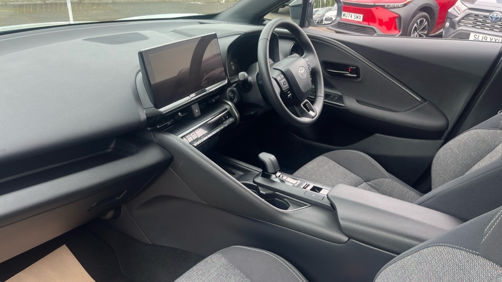 Toyota C-Hr Design White #5