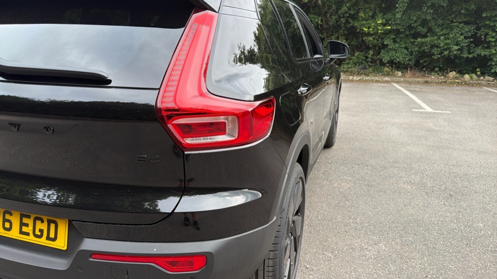 Volvo XC40 Black Edition Plus, B4 Mild Hybrid, Black #61