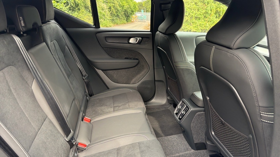 Volvo XC40 Black Edition Plus, B4 Mild Hybrid, Black #31