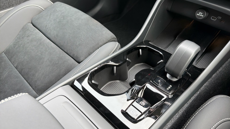 Volvo XC40 Black Edition Plus, B4 Mild Hybrid, Black #25