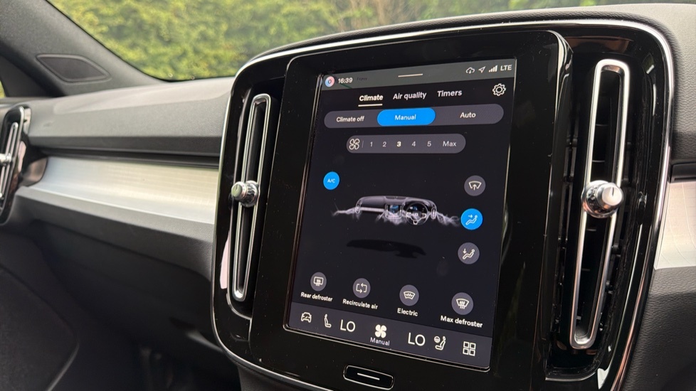 Volvo XC40 Black Edition Plus, B4 Mild Hybrid, Black #34