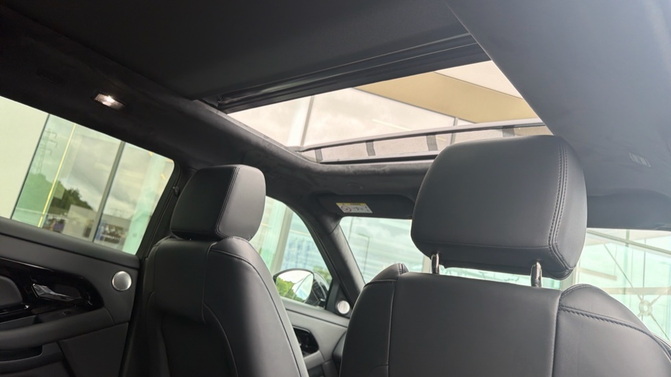 Land Rover Range Rover Evoque 2.0 D200 Dynamic Se White #40