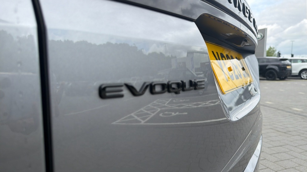 Land Rover Range Rover Evoque 2.0 D200 Dynamic Se White #35