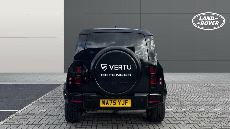 Land Rover Defender X-dynamic Hse Black #6