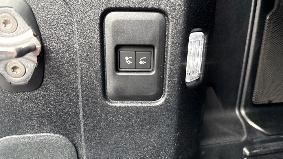 Land Rover Defender Suv Grey #35