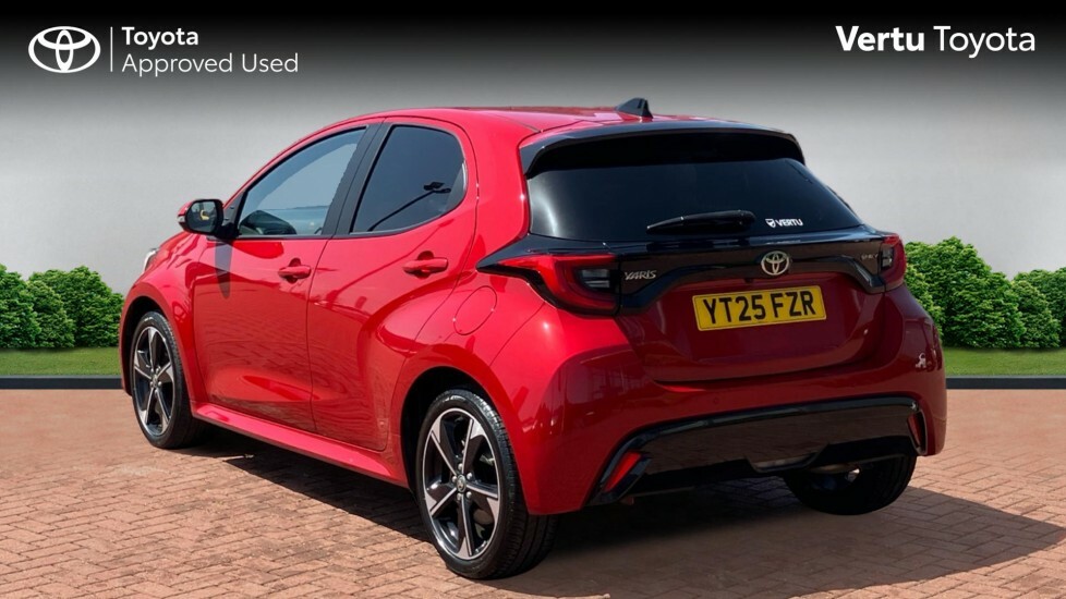 Toyota Yaris Excel YT25FZR Red #4