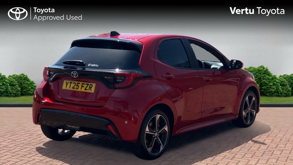 Toyota Yaris Excel YT25FZR Red #2