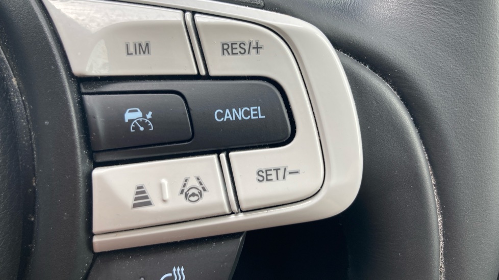 Honda Jazz 1.5 I-mmd Hybrid Elegance Ecvt Blue #29