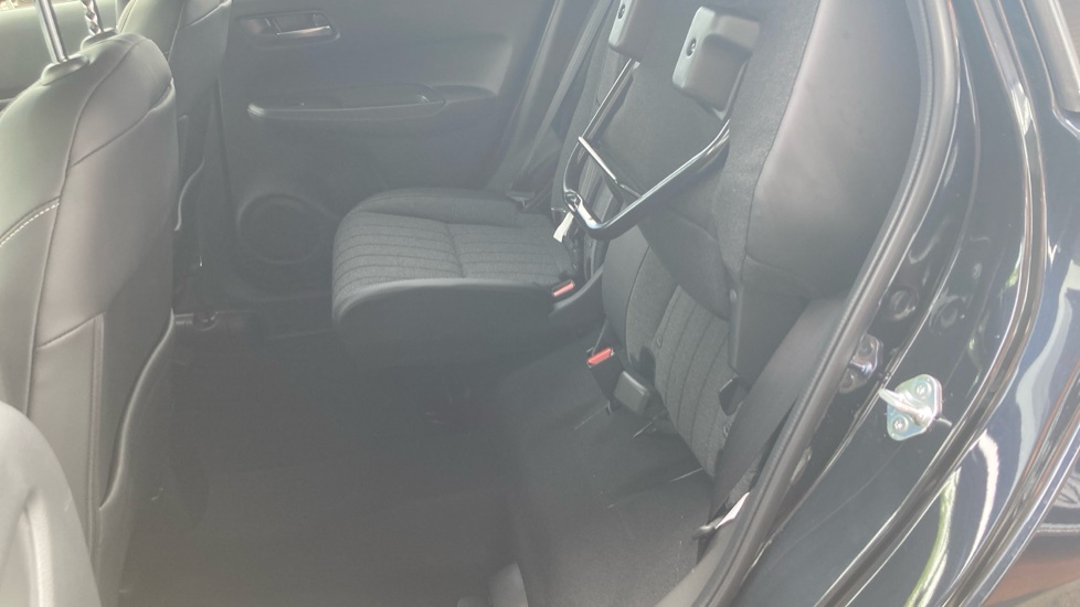 Honda Jazz 1.5 I-mmd Hybrid Elegance Ecvt Blue #24