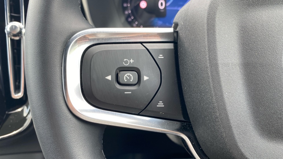 Volvo XC40 2.0 B4 Mhev  #27