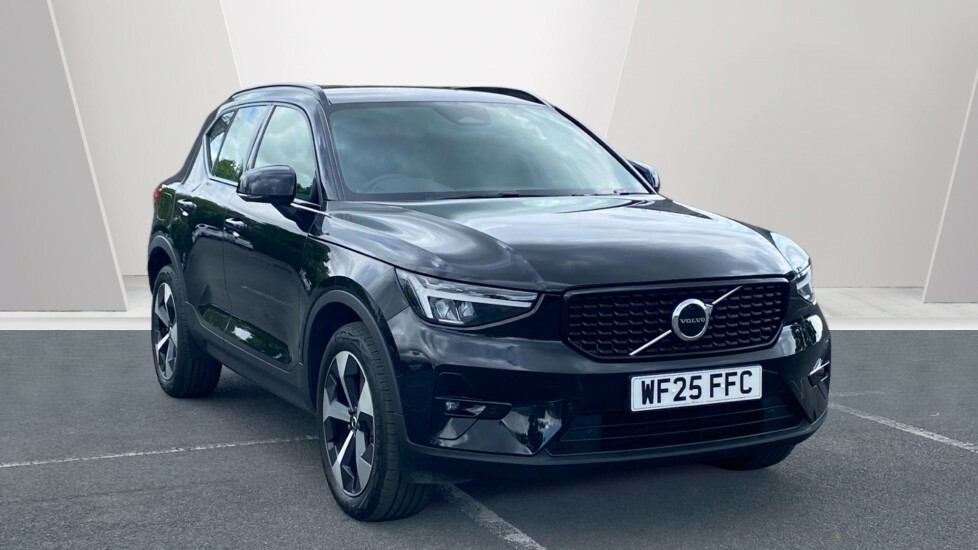 Volvo XC40 Plus Black