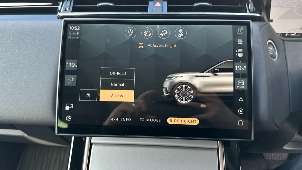 Land Rover Range Rover Velar 2.0 D200 Dynamic Se Grey #64