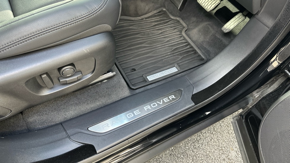 Land Rover Range Rover Velar 2.0 D200 Dynamic Se Grey #43