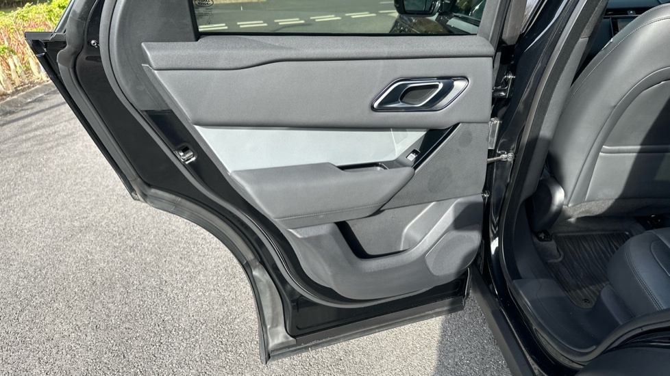 Land Rover Range Rover Velar 2.0 D200 Dynamic Se Grey #32