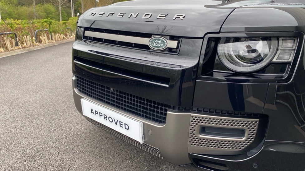 Land Rover Defender Mpv Black #23