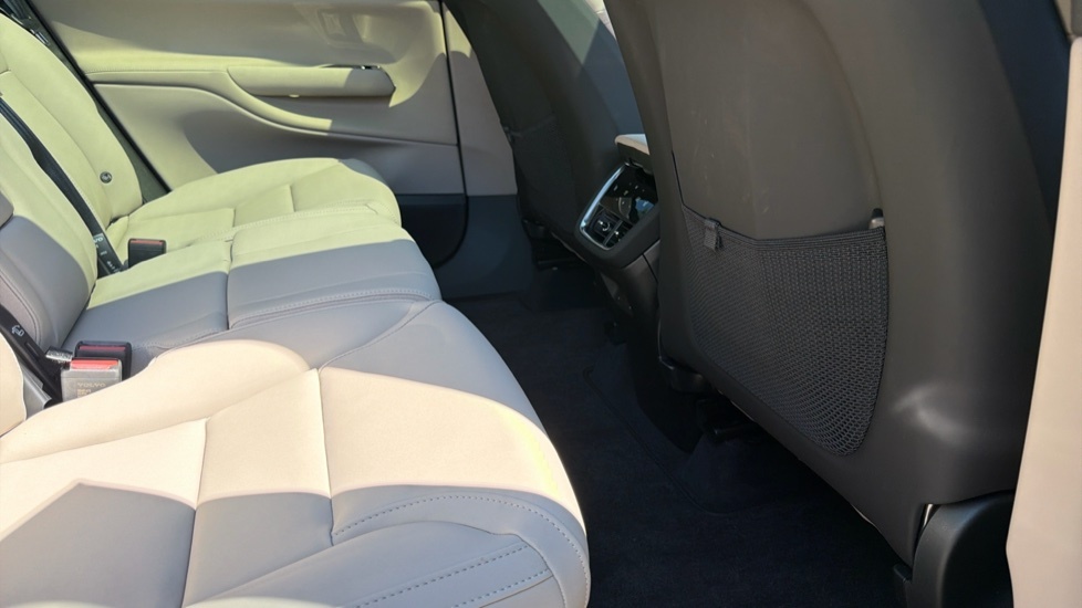 Volvo EX90 Ultra, Twin Motor Performance, 7 Seats Silver #58